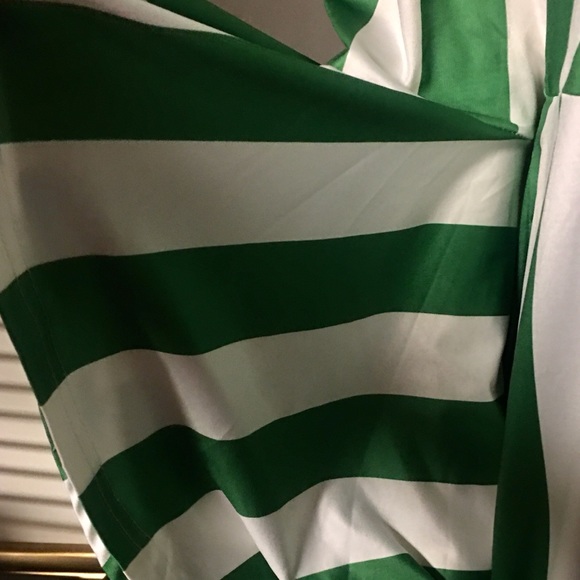 Green striped dress. - Picture 4 of 4